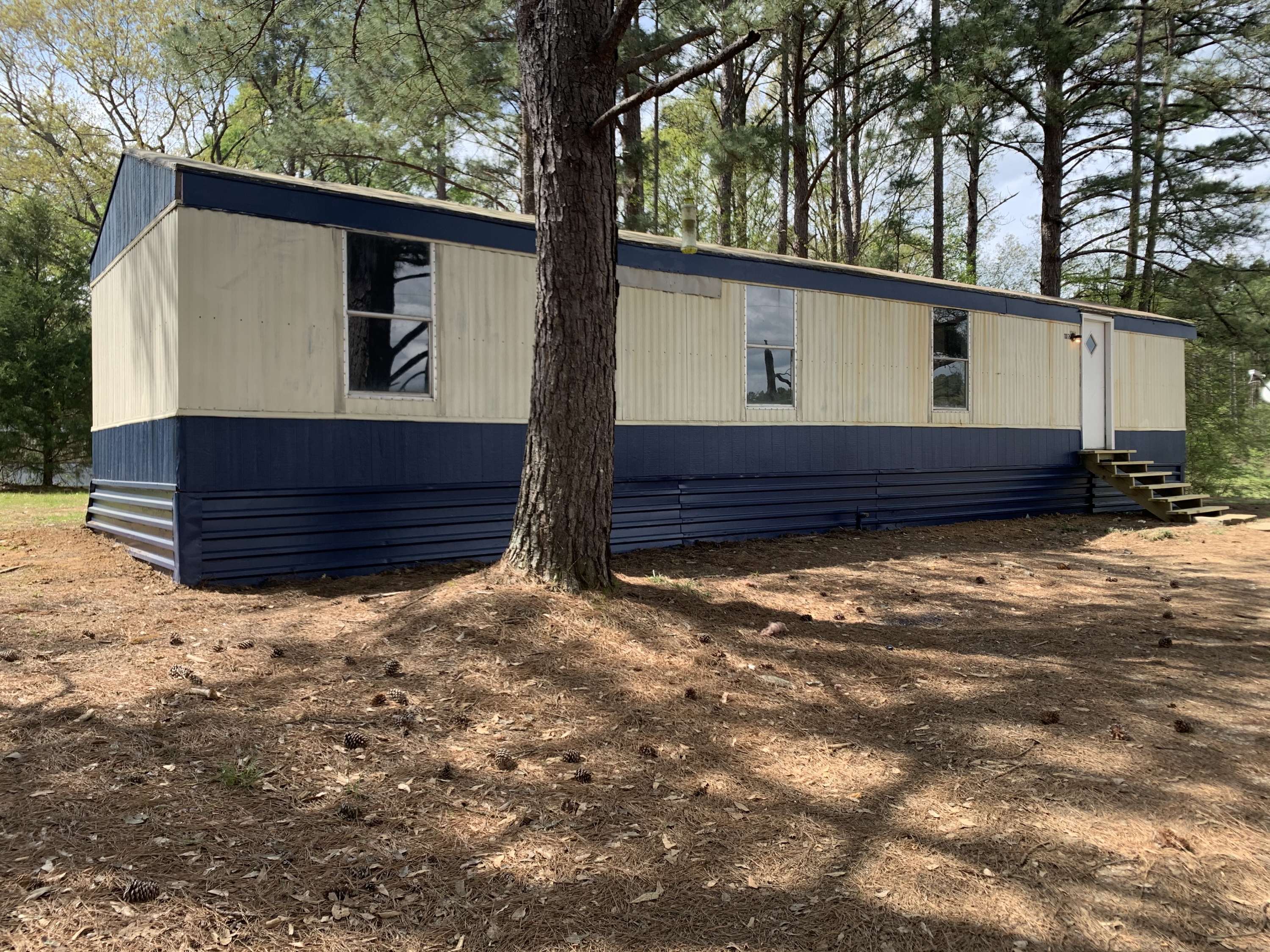 1076 Enoch Lane (784 SF)